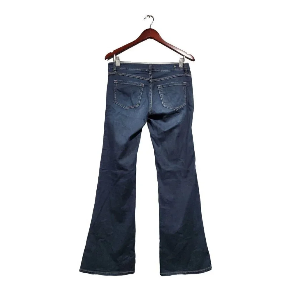 Cabi Womens Zoe Deep Indigo Flare Low- Rise Jeans Stretch Soft Lightweight Sz 4